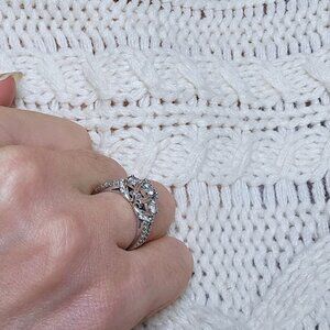 White Gold 10k - 1ct Diamond Three-Stone Engagement Ring (Round Brilliant)